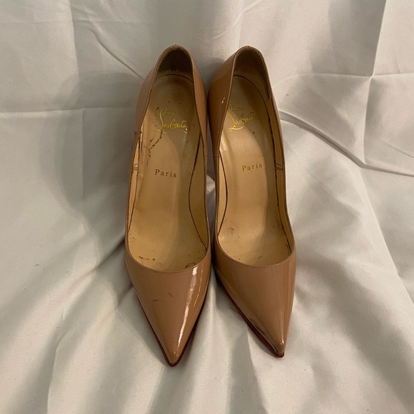 Christian Louboutin Nude So Kate Heels w Vibram Soles - Picture 2 of 4